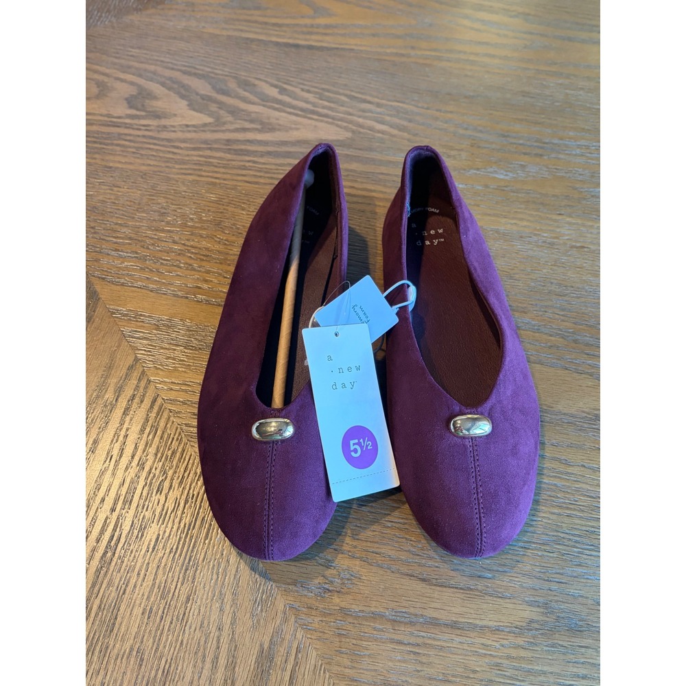 A New Day Dark Berry Charlie Faux Suede Ballet Flats Gold Hardware Accent 5.5